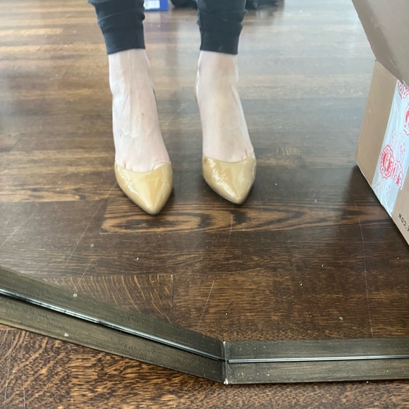 Sam Edelman nude kitten heels - Picture 3 of 6